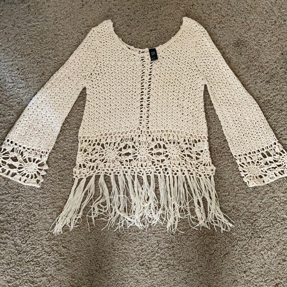 Scrap work crochet top with fringe size small NWOT